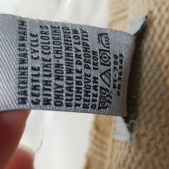 IZOD GOLF 100% Cotton Tan Chunky Cable Knit V-Neck Sweater - Picture 6 of 8